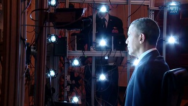 Smithsonian Displays 3-D Portrait of President Obama [Video]