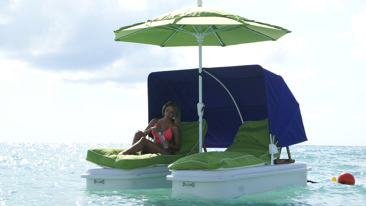 Floating Cabanas for the Ultimate Lounge Experience by SeaDuction Floats