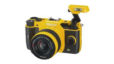 Pentax Q7 Compact System Camera with 3-Inch LCD