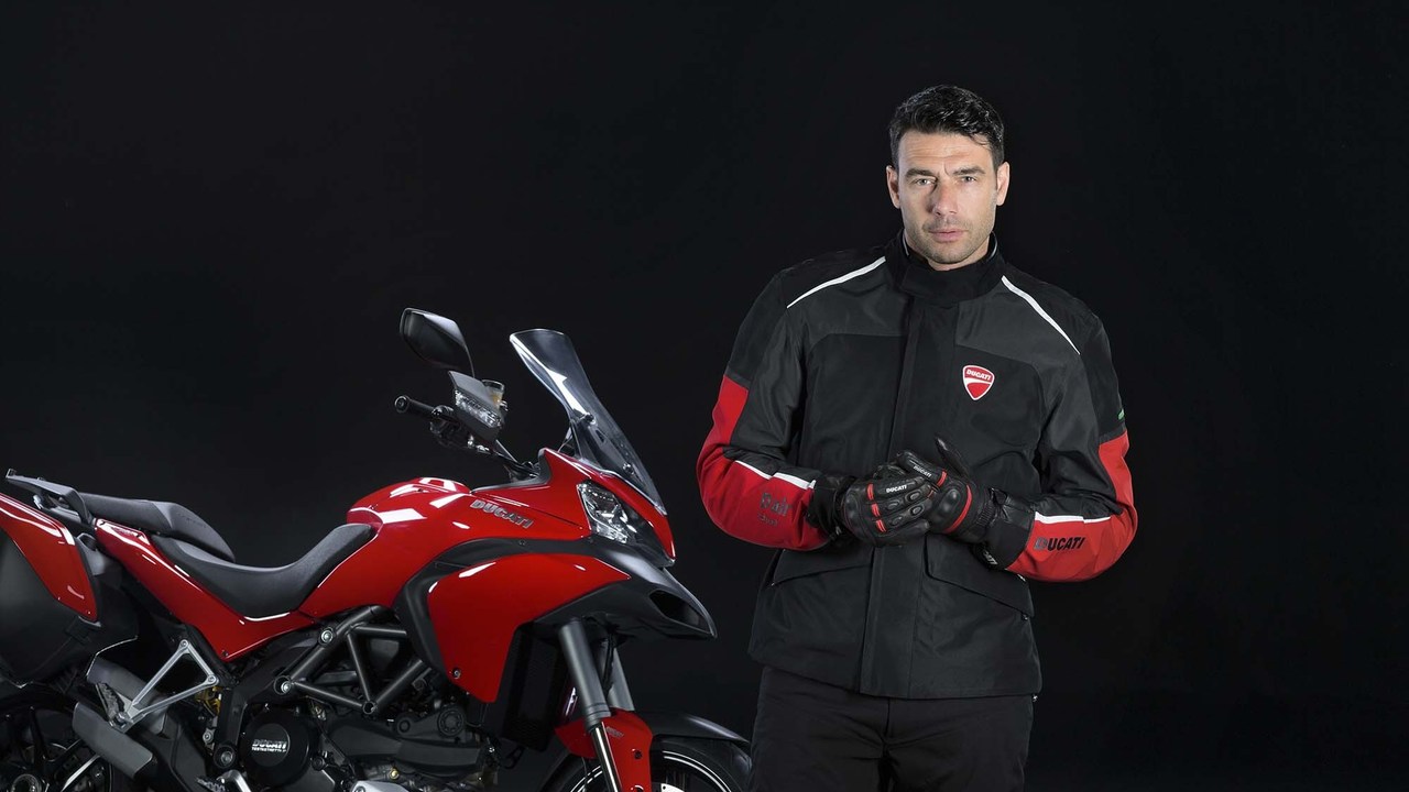 Ducati Multistrada D-Air Motorcycle Wirelessly Integrates With Airbag Riding Jackets
