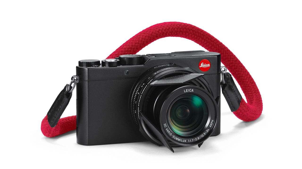 Leica D-Lux Explorer Kit